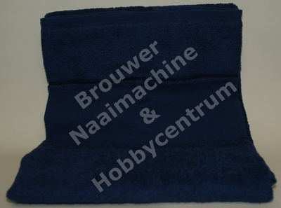 Handdoek met ingeweven aidarand  50 x 100 cm